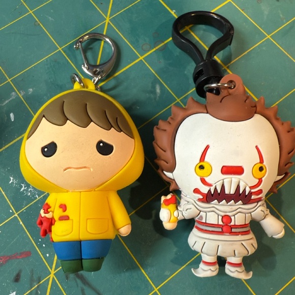 IT Bundle- Spirit Halloween Bag Clips - Picture 1 of 2